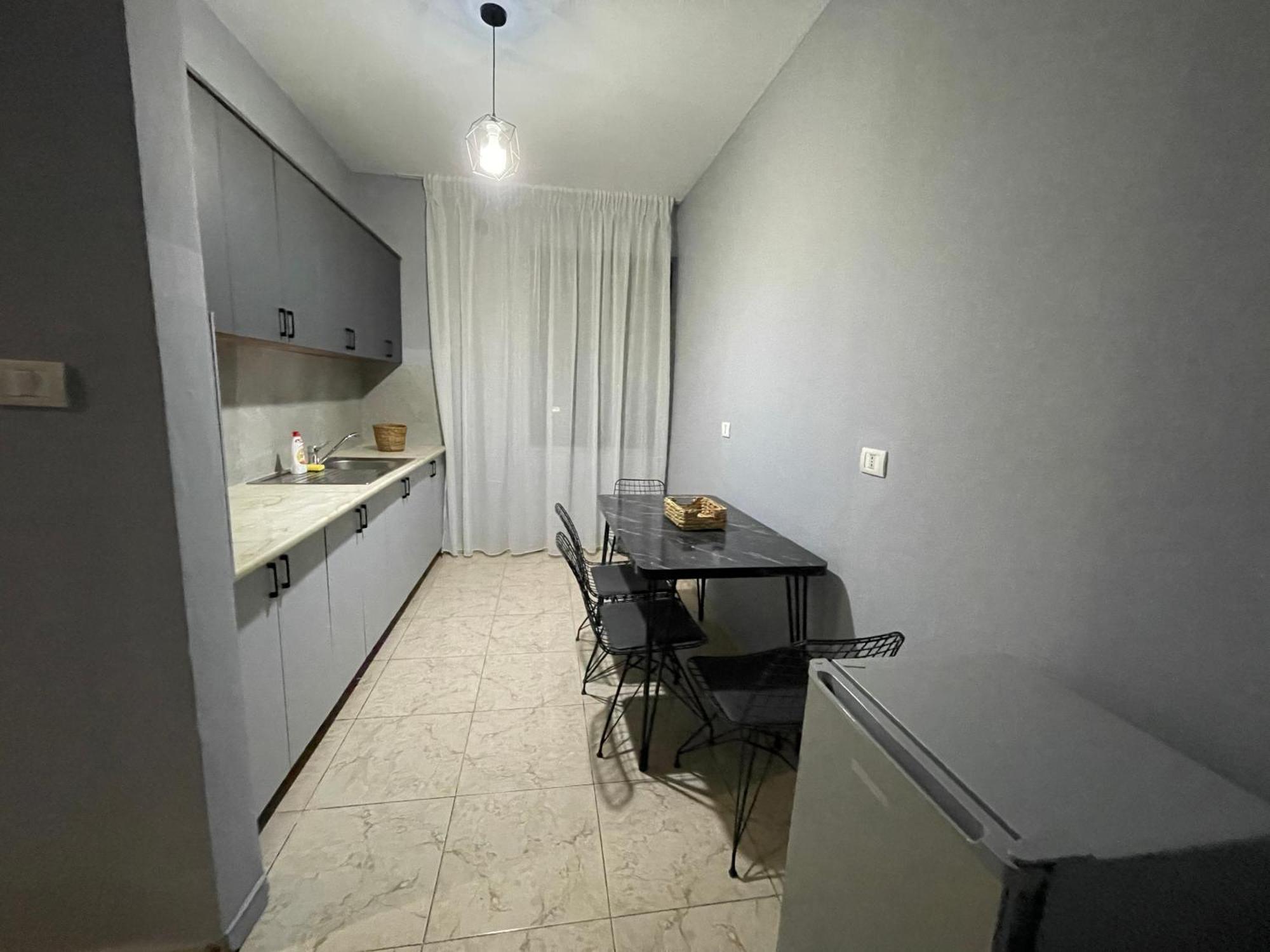 Super House 2 Blloku - 3 Rooms Тирана Экстерьер фото