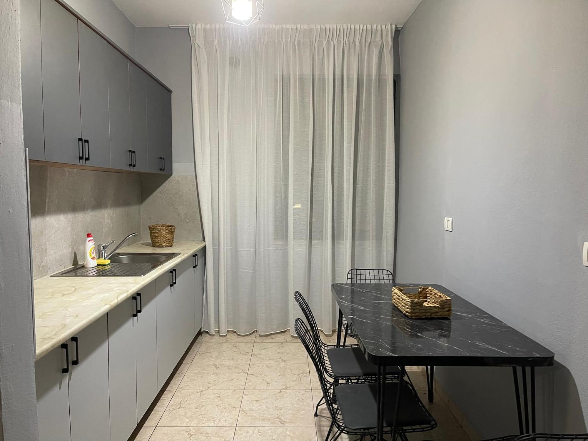Super House 2 Blloku - 3 Rooms Тирана Экстерьер фото
