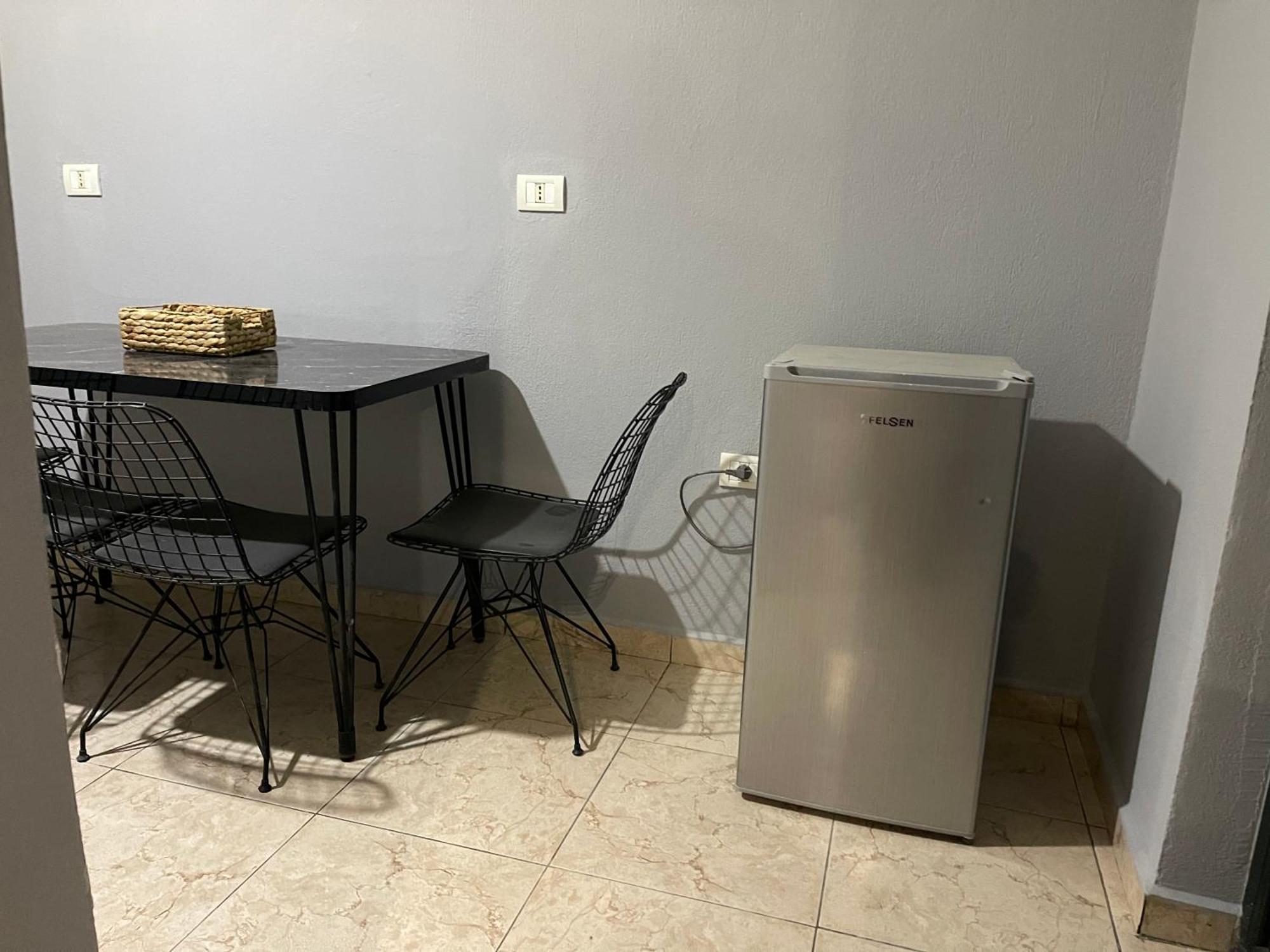 Super House 2 Blloku - 3 Rooms Тирана Экстерьер фото